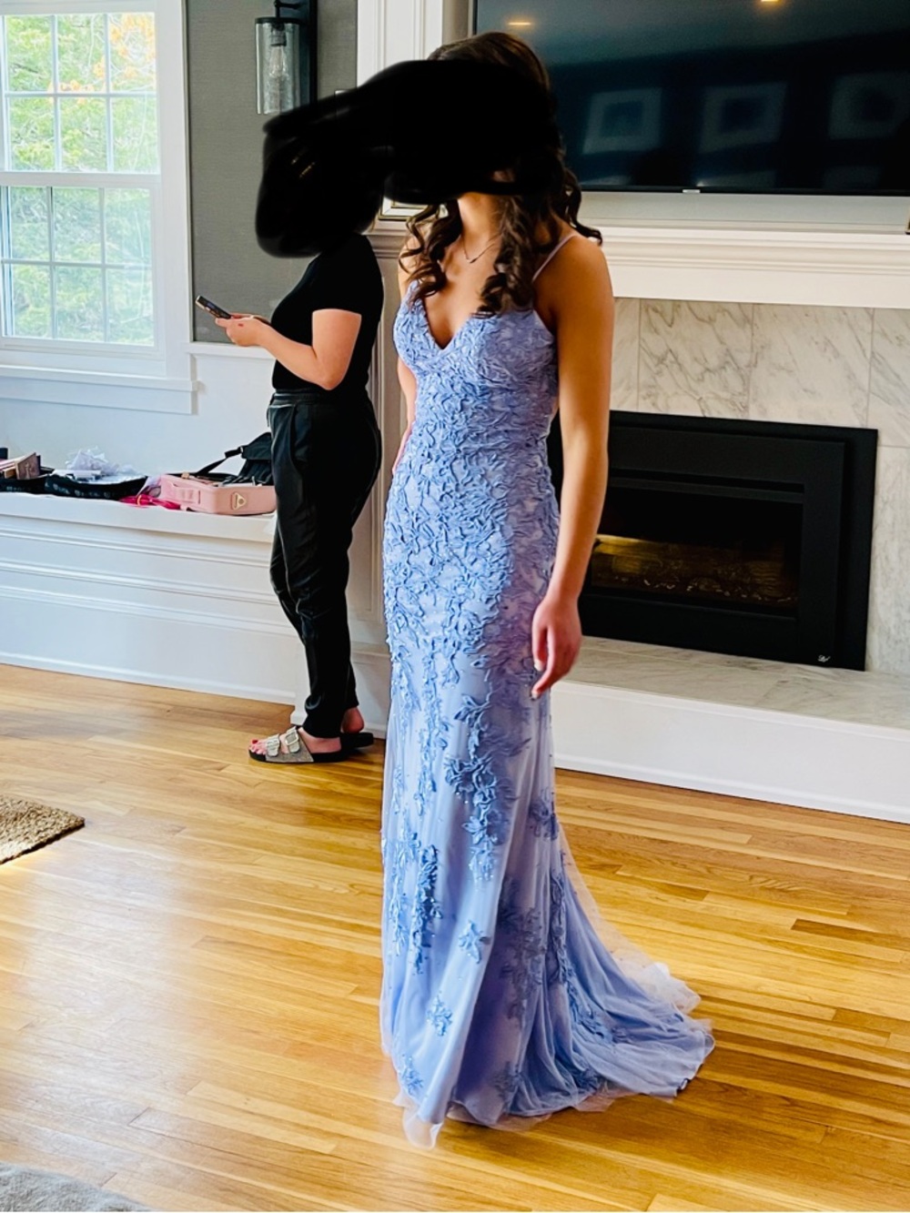 Elegant Faviana Periwinkle Lace Appliqué Evening Gown